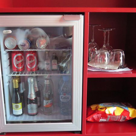 Siker B&B Hotel Pernica Экстерьер фото