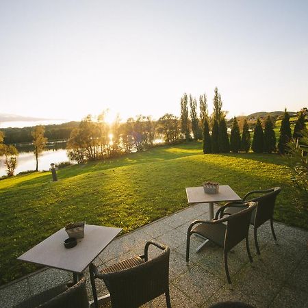 Siker B&B Hotel Pernica Экстерьер фото